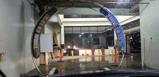 Car Wash «Buddy Bear Car Wash», reviews and photos, 818 S Cicero Ave, Chicago, IL 60644, USA