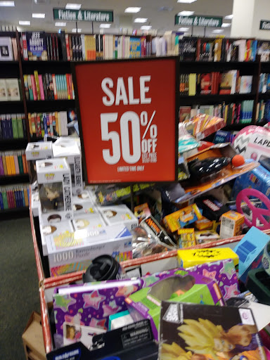 Book Store «Barnes & Noble», reviews and photos, 7804 Abercorn Extention, Savannah, GA 31406, USA