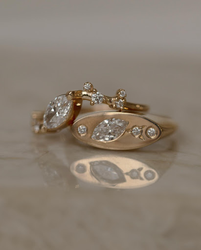 Jewelry Store «Robert Goodman Jewelers», reviews and photos, 106 N Main St, Zionsville, IN 46077, USA