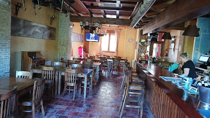 Hotel El Guerrer Bar Restaurant - Carrer Carretera, 9, 12312 la Todolella, Castelló, Spain