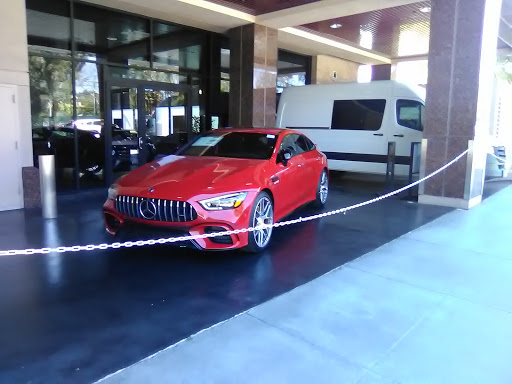 Mercedes Benz Dealer «Mercedes-Benz of Beverly Hills», reviews and photos, 9250 Beverly Blvd, Beverly Hills, CA 90210, USA