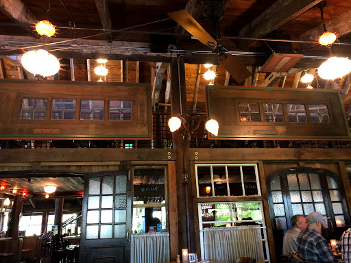 Brewpub «McMenamins Cornelius Pass Roadhouse», reviews and photos, 4045 NW Cornelius Pass Rd, Hillsboro, OR 97124, USA