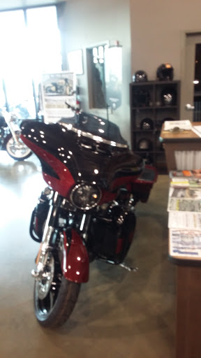 Motorcycle Dealer «Harley-Davidson BikeTown», reviews and photos, 5700 Interstate Blvd, Youngstown, OH 44515, USA