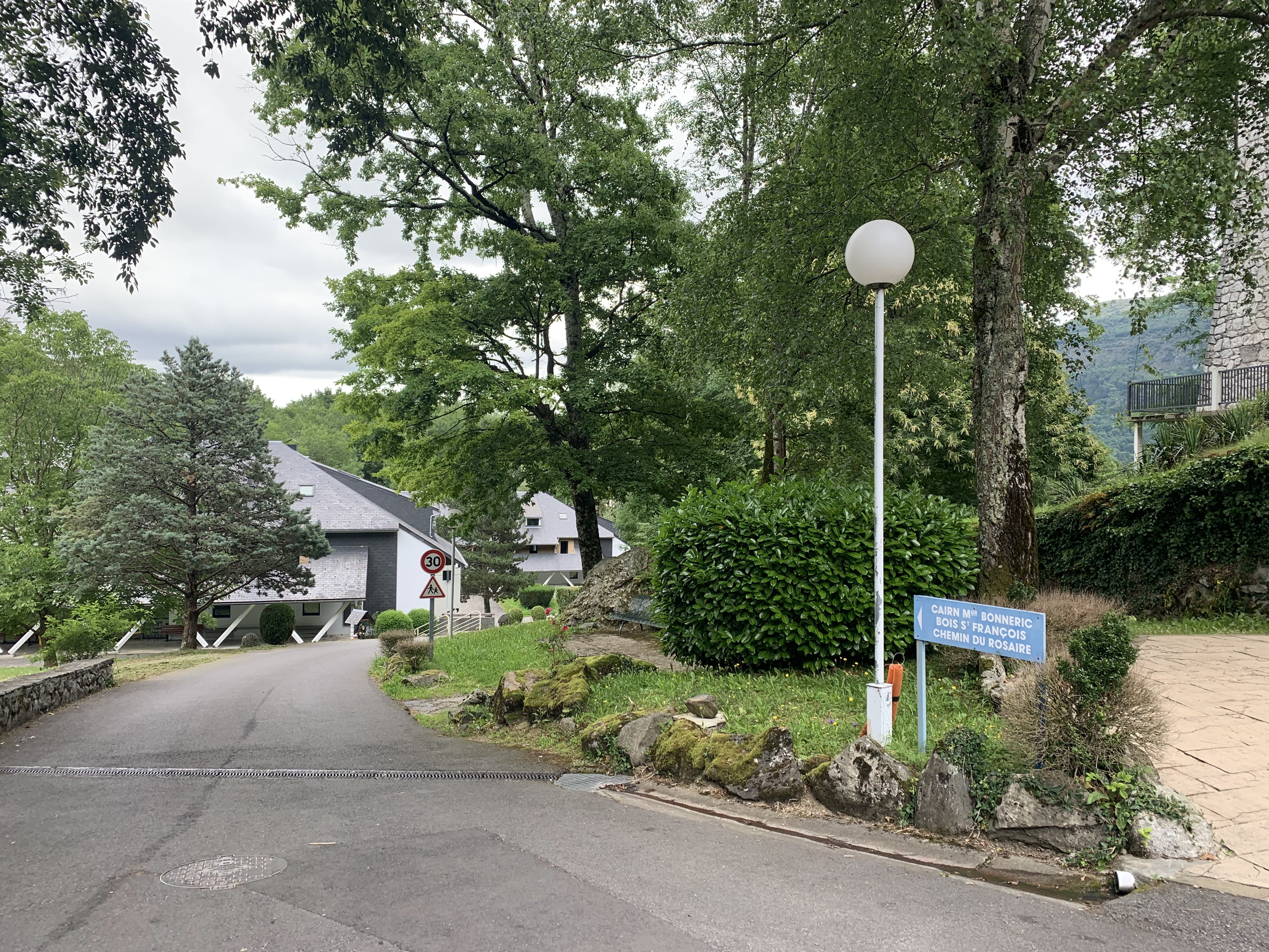 Photo n° 44 de l'avis de Alina.o fait le 11/07/2019 à 00:46