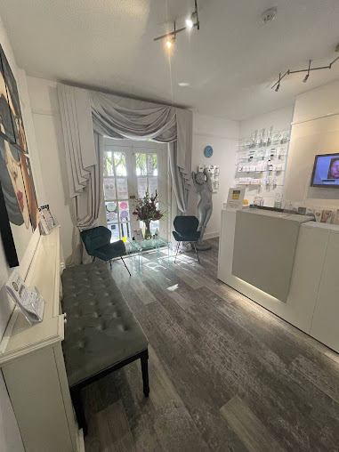 عيادة الدكتور كزافييه جي ميدي سبا - Dr Xavier G. Medi-Spa Clinic