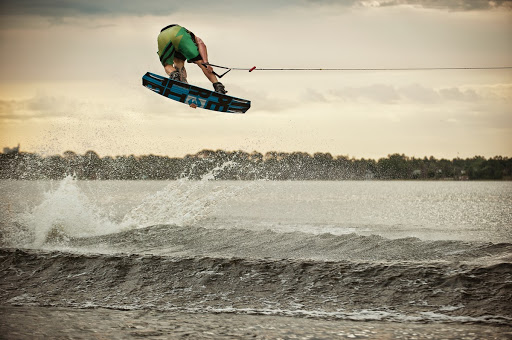 Boat Dealer «Norcal MasterCraft Discovery Bay Mall - Showroom / ProShop», reviews and photos, 1520 Discovery Bay Blvd #200, Discovery Bay, CA 94505, USA