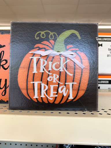 Dollar Store «Dollar Tree», reviews and photos, 1044 S Main St, Chelsea, MI 48118, USA