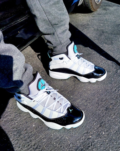 Shoe Store «Shoe Palace», reviews and photos, 5163 N Montclair Plaza Ln, Montclair, CA 91763, USA