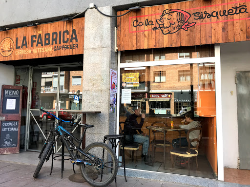 Información y opiniones sobre La Fàbrica Restaurant Cooperatiu i Cervesa Artesana Capfoguer de Sta Coloma De Gramanet