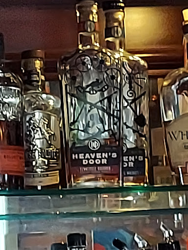 Bar «Park Street Tavern», reviews and photos, 501 Park St, Columbus, OH 43215, USA