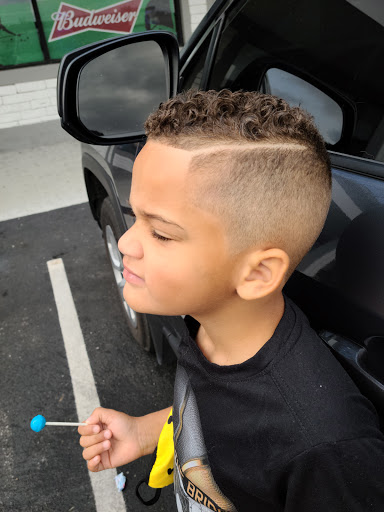 Barber Shop «Dream Team Barber Shop», reviews and photos, 7107 Turfway Rd, Florence, KY 41042, USA