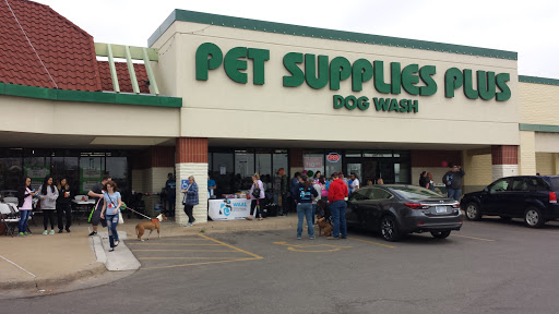 Pet Supplies Plus, 2250 N Rock Rd Ste. 110, Wichita, KS 67226, USA, 
