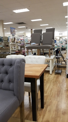 Department Store «HomeGoods», reviews and photos, 5530 Reseda Blvd, Tarzana, CA 91356, USA
