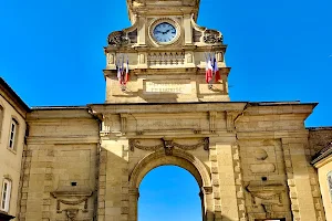 Porte Saint Pierre image
