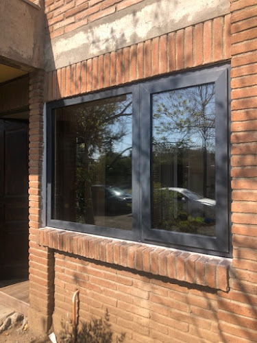 Opiniones de HouseGlass Ventanas PVC Termopanel en La Granja - Tienda de ventanas