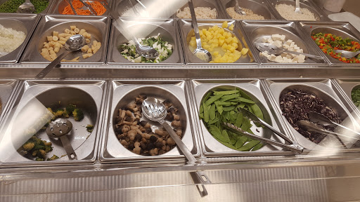 Grocery Store «Hannaford Supermarket», reviews and photos, 2 Freetown Rd #27, Raymond, NH 03077, USA