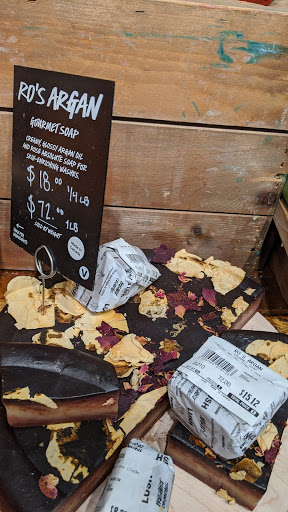 Cosmetics Store «LUSH», reviews and photos, 575 Bellevue Way NE #128, Bellevue, WA 98004, USA