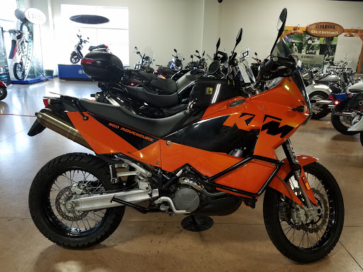 Motorcycle Dealer «B & B Sales & Services», reviews and photos, 343 Champ Blvd, Manheim, PA 17545, USA