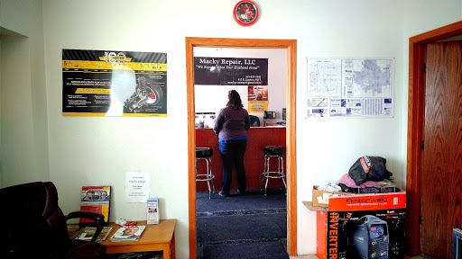 Auto Repair Shop «Supreme Auto», reviews and photos, 615 S Dayton Ave, Ames, IA 50010, USA
