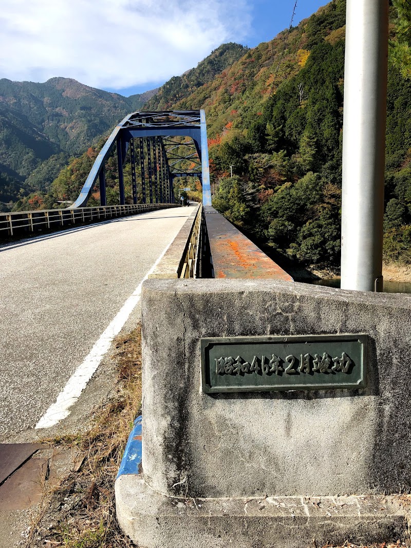 上津川橋