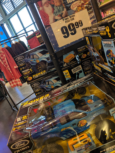 Sporting Goods Store «Bass Pro Shops», reviews and photos, 1 Bass Pro Dr, Bristol, TN 37621, USA