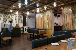 Bambooza Restaurant image