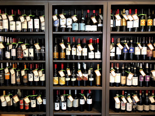 Wine Store «Brown Jug Wine Shop», reviews and photos, 1 Jarves St, Sandwich, MA 02563, USA