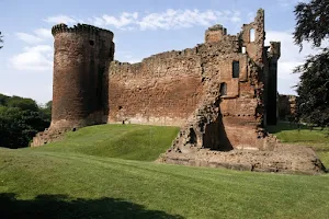 Bothwell Castle image