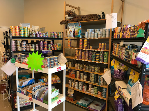 Pet Supply Store «Crunchies Natural Pet Foods», reviews and photos, 2421 Crofton Ln # 11, Crofton, MD 21114, USA