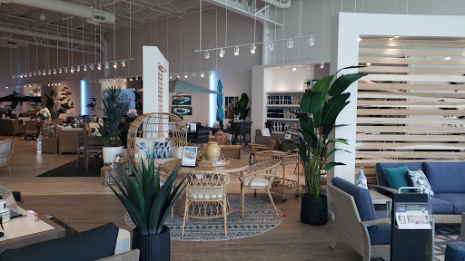 Furniture Store «Rooms To Go Furniture Store - Daytona Beach», reviews and photos, 2375 W International Speedway Blvd, Daytona Beach, FL 32114, USA