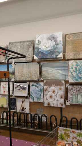 Home Goods Store «Tuesday Morning», reviews and photos, 2620 Lake Cir Dr, Indianapolis, IN 46268, USA