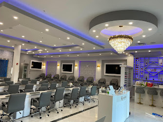 LUXURY NAILS & SPA