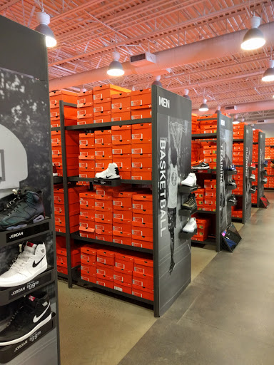 Sporting Goods Store «Nike Factory Store», reviews and photos, 20 Killingworth Tpke #155, Clinton, CT 06413, USA
