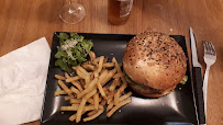 Plats et boissons du Restaurant La Case Burger à Saint-Étienne-de-Fontbellon - n°20