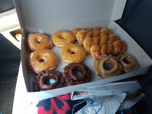 Donut Shop «Donut King», reviews and photos, 7401 Greenback Ln, Citrus Heights, CA 95610, USA