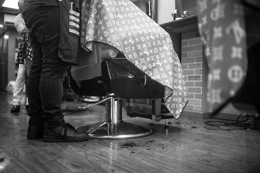 Barber Shop «The Barber Shop», reviews and photos, 70-23 Austin St, Forest Hills, NY 11375, USA