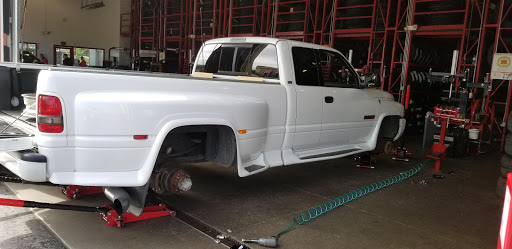 Tire Shop «Discount Tire Store - Spring Hill, TN», reviews and photos, 3000 Belshire Village Dr, Spring Hill, TN 37174, USA