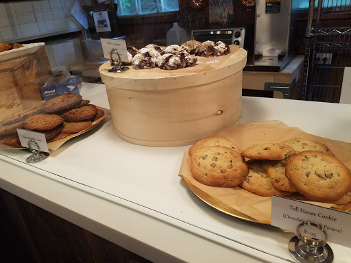 Grocery Store «Wentworth Family Grocery», reviews and photos, 655 Atlantic Hwy, Northport, ME 04849, USA