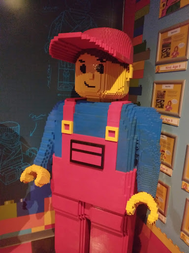 Toy Store «The LEGO Store», reviews and photos, 5 Woodfield Mall, Schaumburg, IL 60173, USA