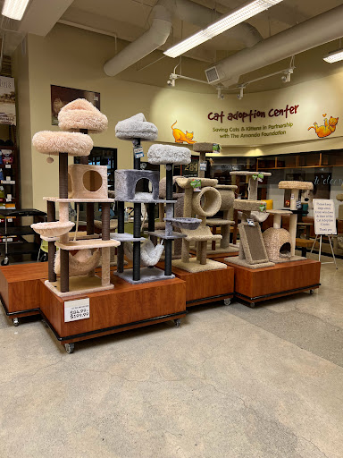 Pet Supply Store «Pet Food Express», reviews and photos, 9153 W Olympic Blvd, Beverly Hills, CA 90212, USA