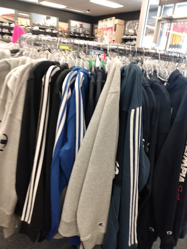 Sporting Goods Store «Olympia Sports», reviews and photos, 250 N Plainfield Rd, West Lebanon, NH 03784, USA