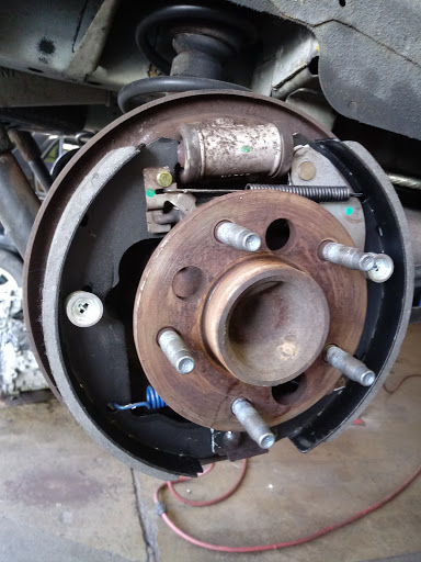 Auto Repair Shop «Harris Total Auto Care», reviews and photos, 535 N Verity Pkwy, Middletown, OH 45042, USA