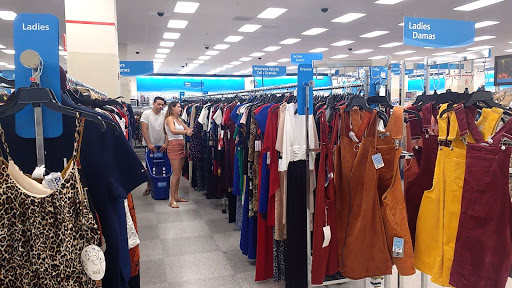 Clothing Store «Ross Dress for Less», reviews and photos, 1141 5th St, Miami Beach, FL 33139, USA