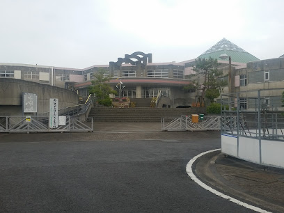 松山市立窪田小学校