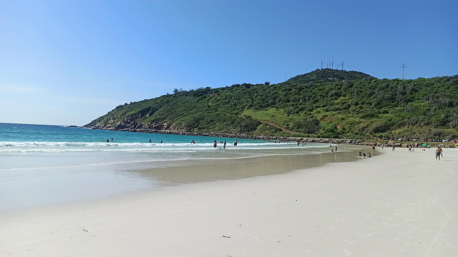 Foto von Pontal Strand mit feiner weißer sand Oberfläche