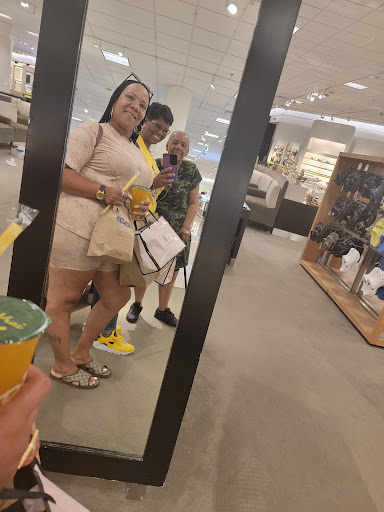 Department Store «Nordstrom Cherry Hill», reviews and photos, 2000 NJ-38, Cherry Hill, NJ 08002, USA