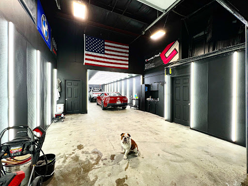 Revolution Auto Salon en Greenland