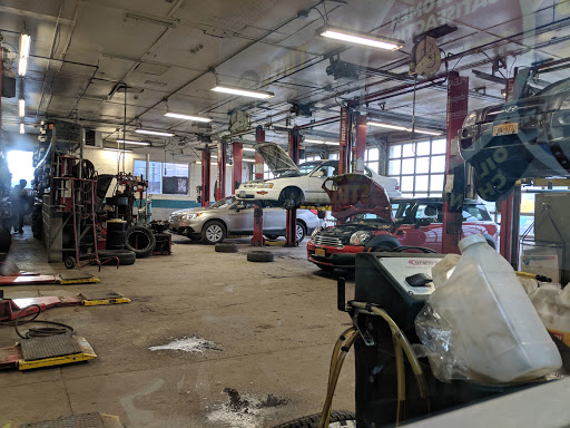 Tire Shop «Mavis Discount Tire», reviews and photos, 231 Elmira Rd, Ithaca, NY 14850, USA