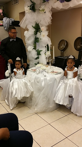 Beauty Salon «Esquire Touch Barber & Beauty», reviews and photos, 620 S Collins St, Plant City, FL 33563, USA