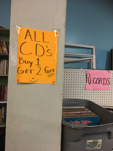 Thrift Store «Show Love Thrift», reviews and photos, 1405 Park Ave, Chico, CA 95928, USA